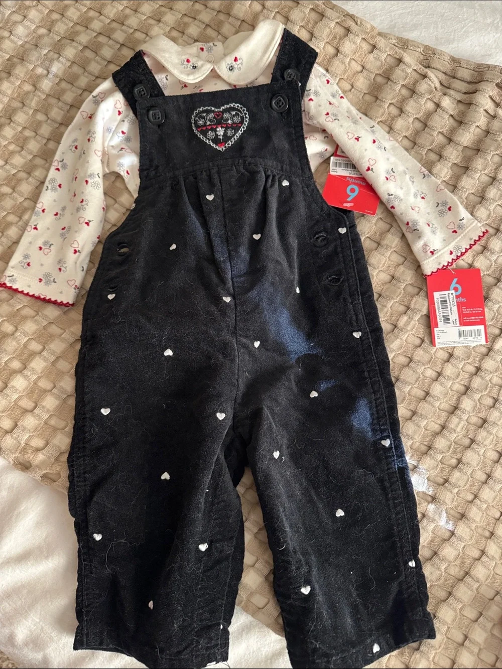 BNWT Girl 6 months Heart Corduroy Overalls with ruffle collar onesie Bodysuit